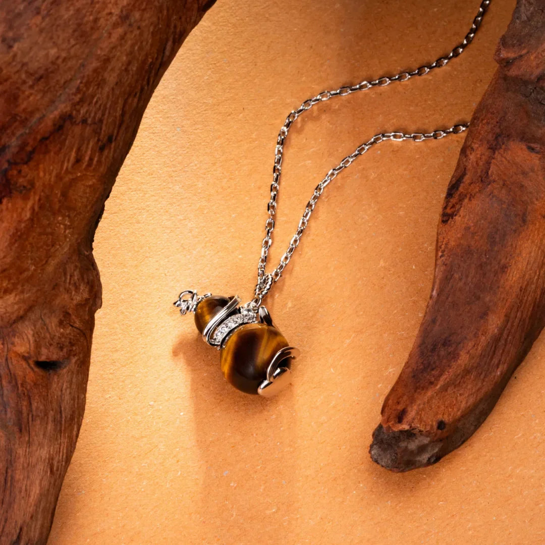 Necklace & Pendant